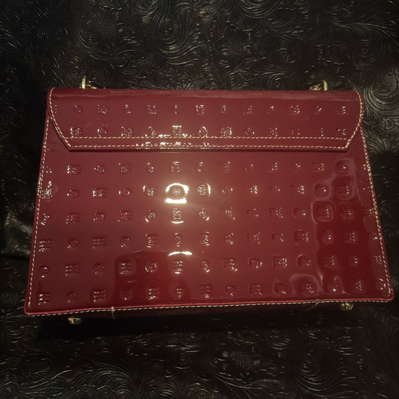 ARCADIA MADE IN ITALY PATENT LEATHER FLAP OVER CROSSBODY RED  COLOR … - Picture 4 of 10